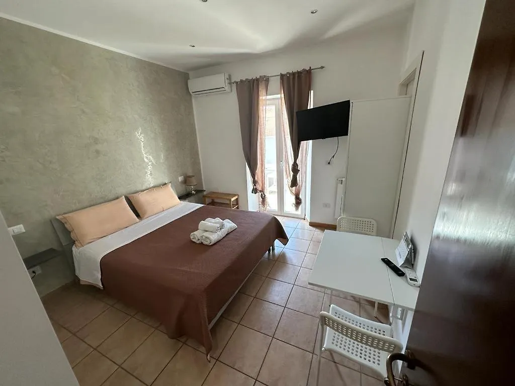 Mondo House Fiumicino Guest house