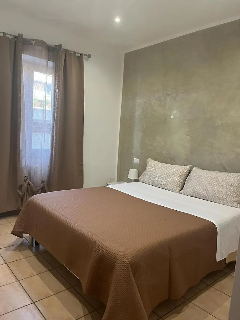 Mondo House Fiumicino 0*,